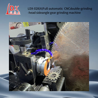Πλήρης CNC Saw Blade Διπλή κεφαλή τριβής πλάγια γωνία τριβή μηχανή LDX-028A