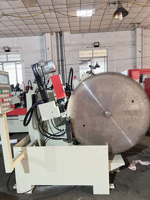 LDX-020B Μεγάλη μηχανή CNC κυκλικής πριονιστικής λεπίδας με μπροστινή και πίσω γωνία